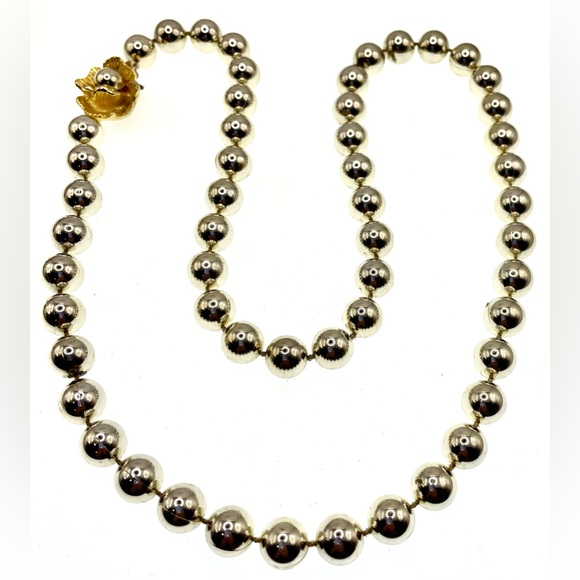 Vintage Silver Tone Acrylic Beaded Necklace Choker with Gold Tone Floral Clasp - Picture 3 of 7